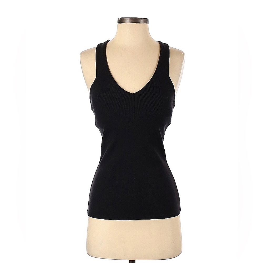 Alo yoga workout top. Size small. Basically in perfect condition
